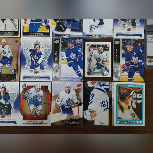 Toronto Maple Leafs 32 hockey card lot - Picture 5 of 6